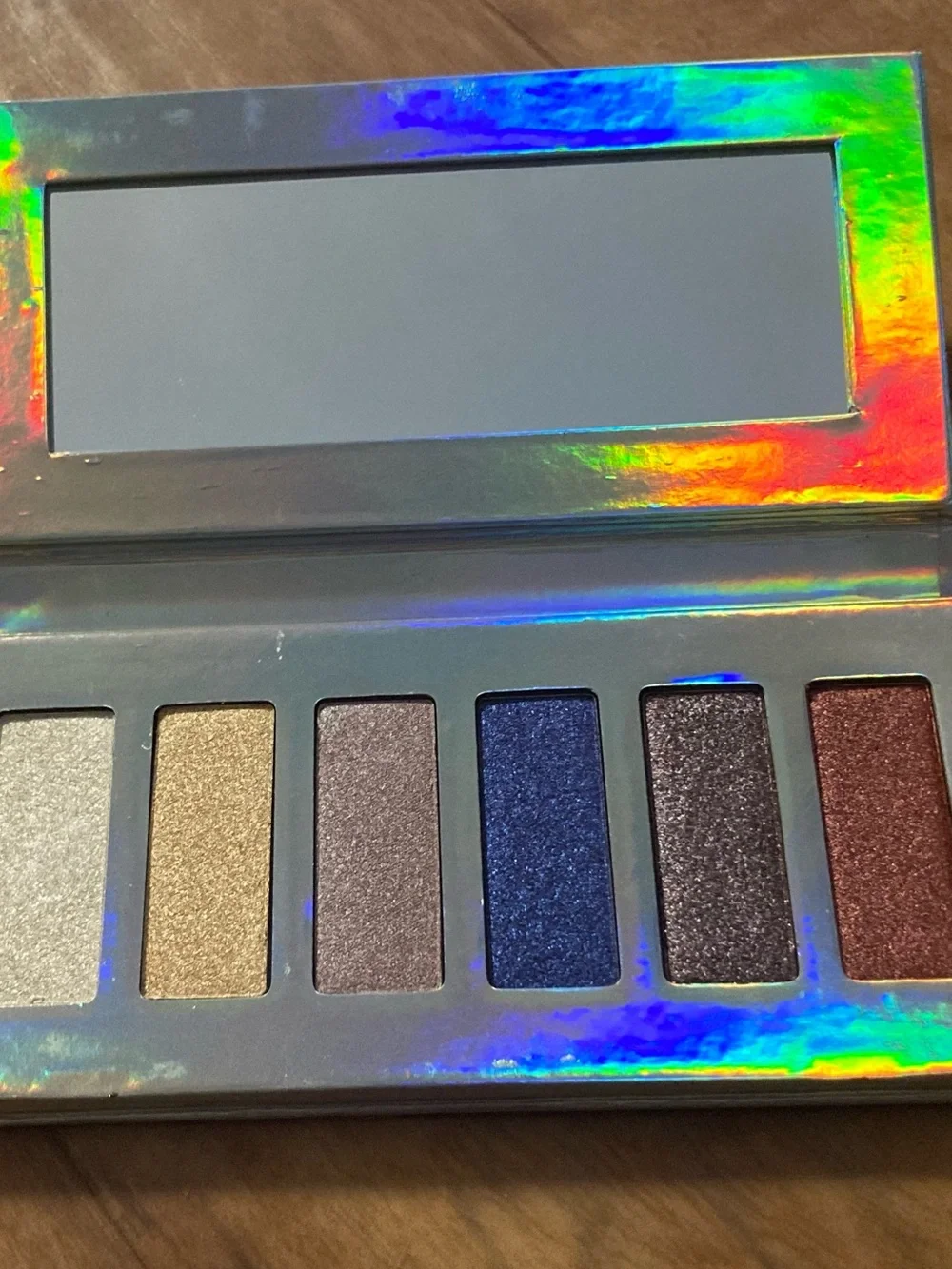 Maelle holographic makeup